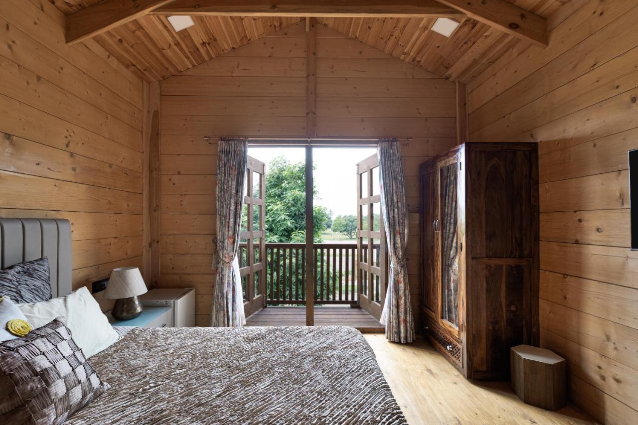 The Pine Loft Villa Bangalore Luaran gambar